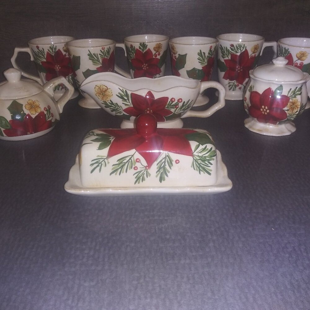 HOME Christmas Poinsettia China Serving Set Mugs, Sugar, Creamer, Gravy, Butter